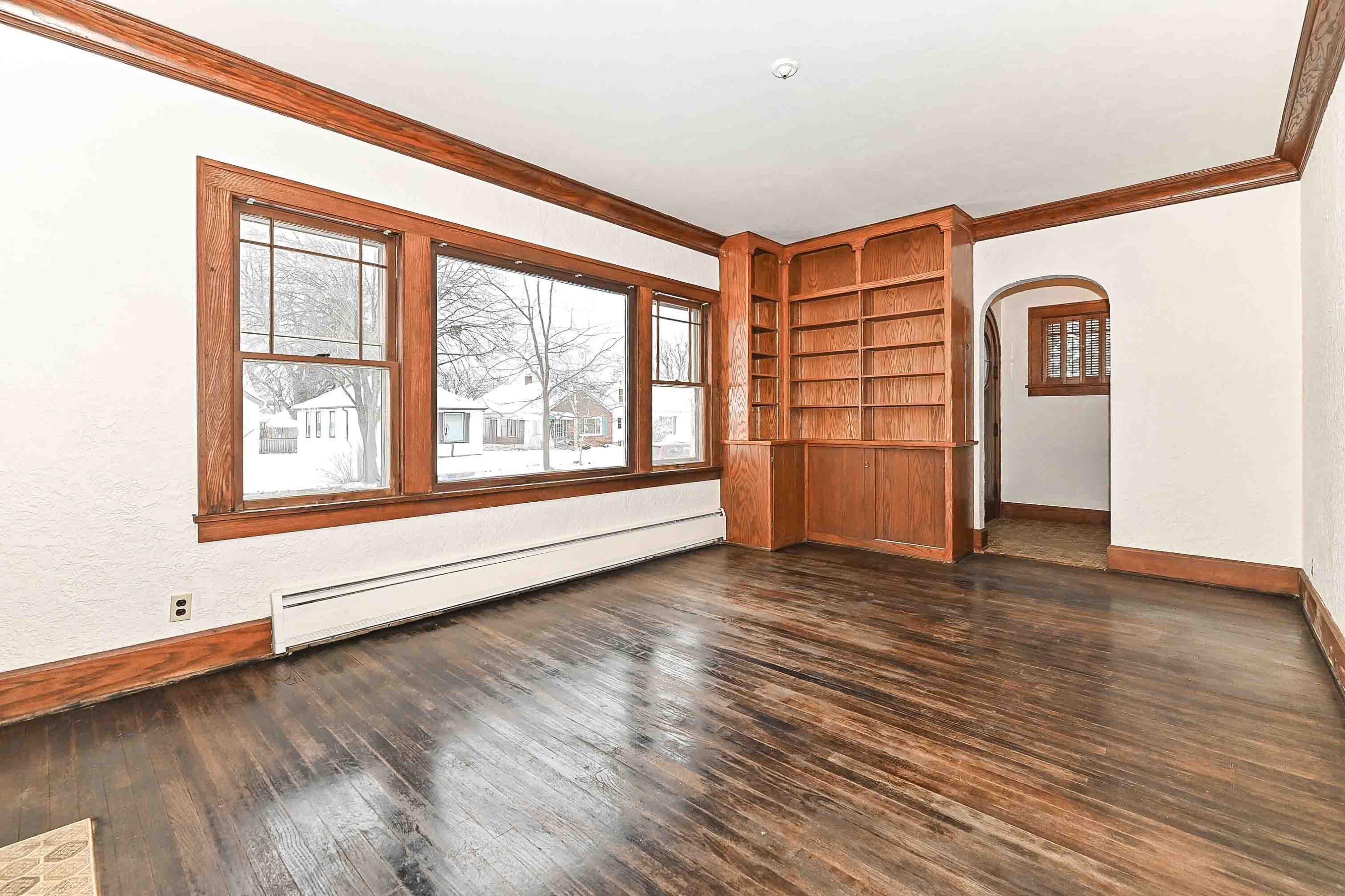 1516 Monroe Avenue Racine, WI 53405 - Photo 5 of 35 Living room with built-in's