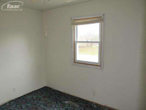 2738 Parmenter Road Corunna, MI 48817 - Photo 6 of 15 20125424-5.JPG