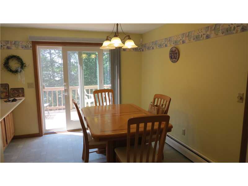 44 Kings Ridge Road South Kingstown, RI 02879 - Photo 12 of 25 Dining Area.