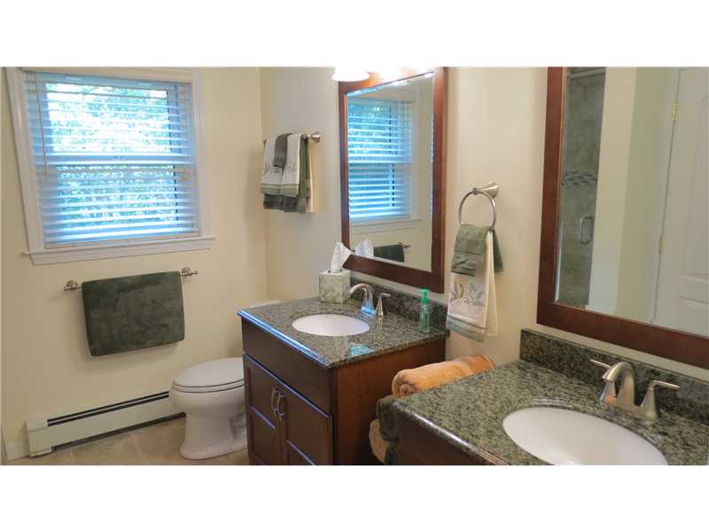 44 Kings Ridge Road South Kingstown, RI 02879 - Photo 17 of 25 Master Bath/Spa.