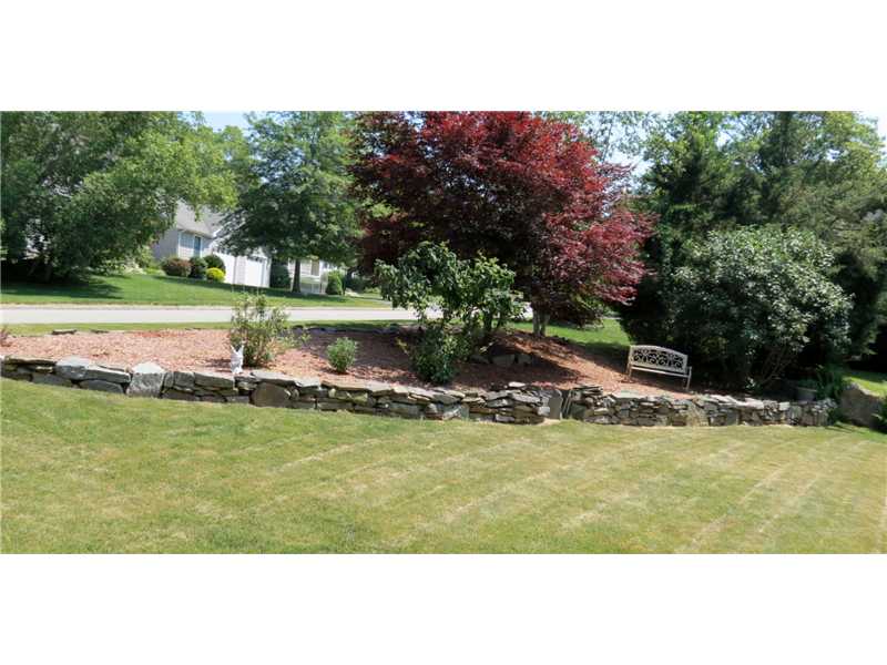 44 Kings Ridge Road South Kingstown, RI 02879 - Photo 25 of 25 Yard/Garden.