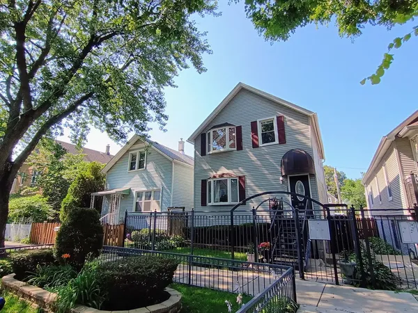$1,075,000 | 2516 West Lyndale Street, Chicago, IL 60647