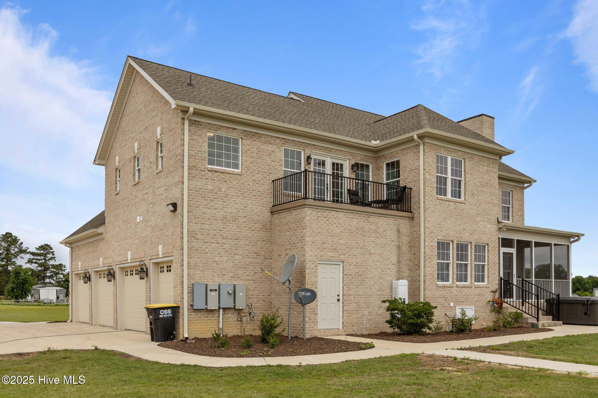 7145 Stokestown Saint John Road Ayden, NC 28513 - Photo 4 of 45 21-web-or-mls-IMG_0801