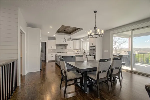 $895,000 | 13504 Oakridge Drive, Kearney, MO 64060
