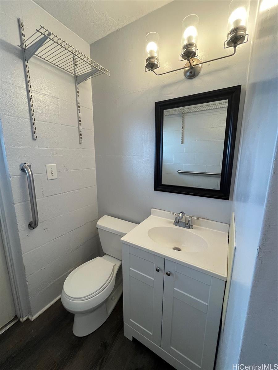 720 Waiakamilo Road, Unit C320A Honolulu, HI 96817 - Photo 8 of 9 Bathroom