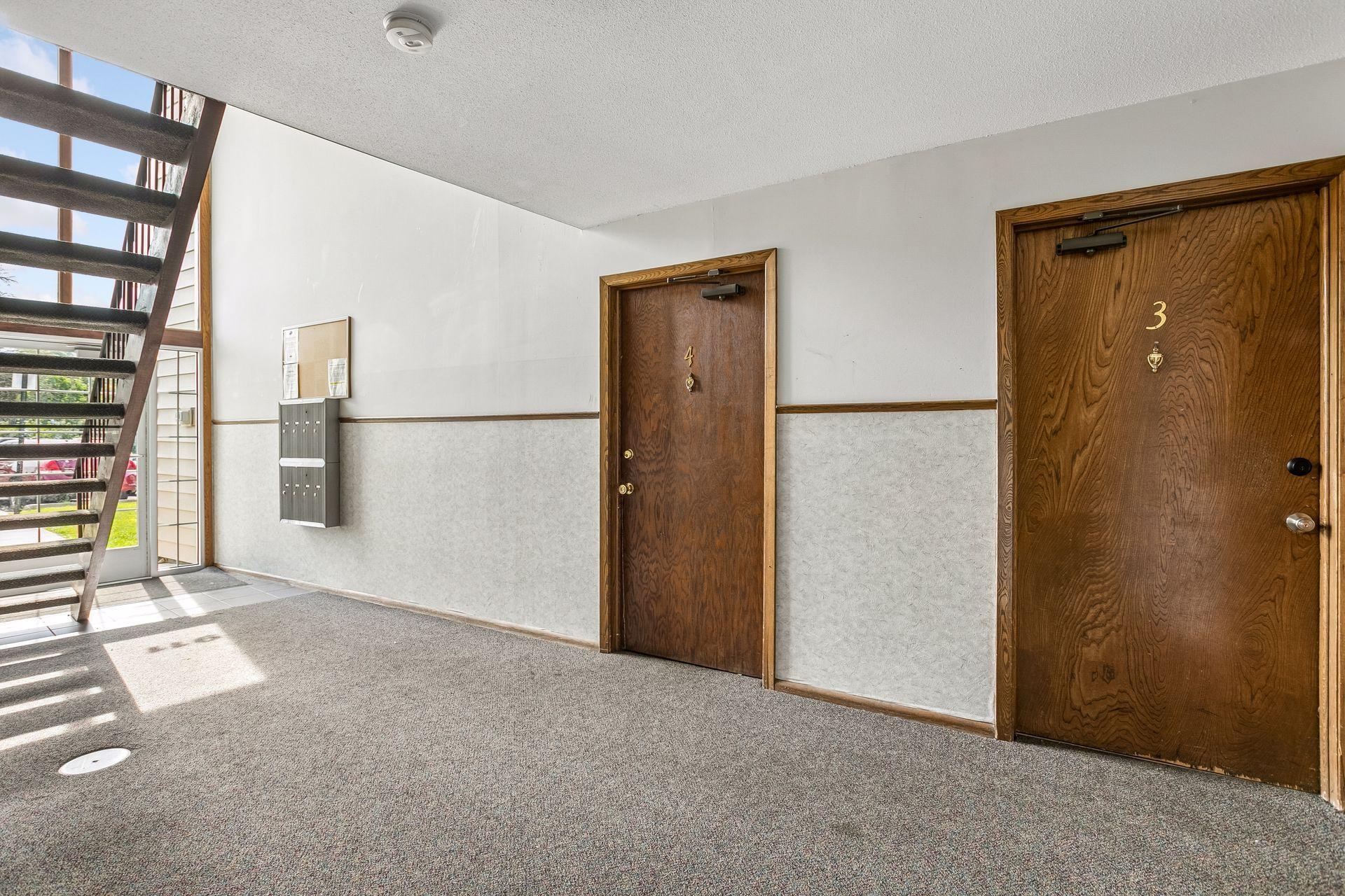 911 7th Street South, Unit 3 Hopkins, MN 55343 - Photo 3 of 28