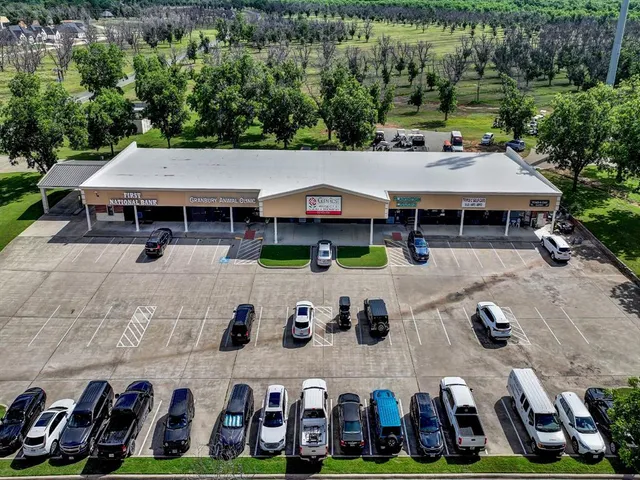 $220,000 | 6114 Bonanza Drive, Granbury, TX 76049