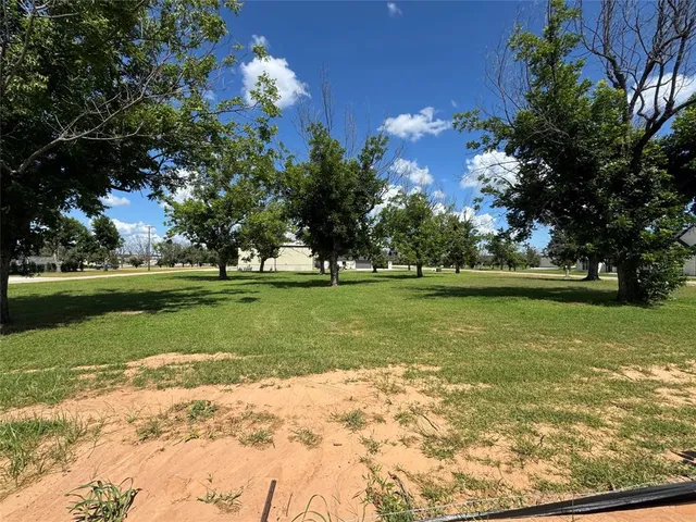 $220,000 | 6114 Bonanza Drive, Granbury, TX 76049