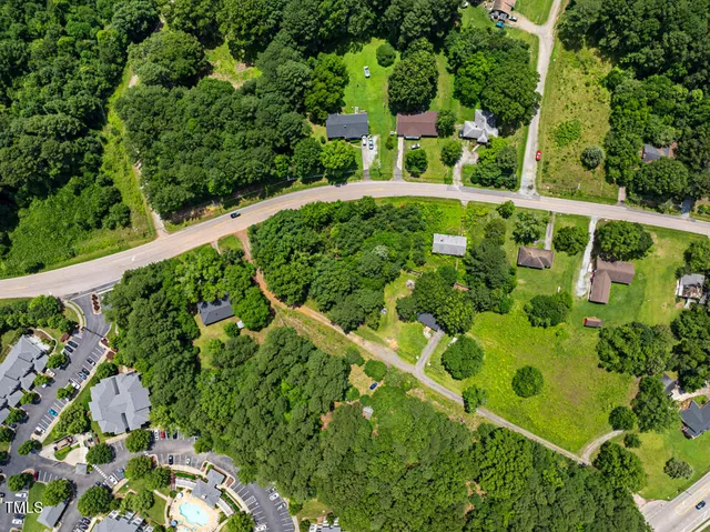 a view of a garden with plants