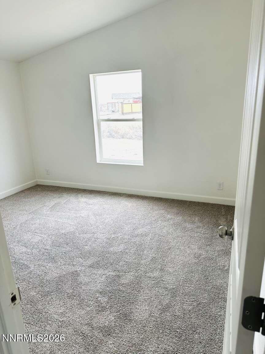6255 Sierra Way Fallon, NV 89406 - Photo 21 of 25 an empty room with windows