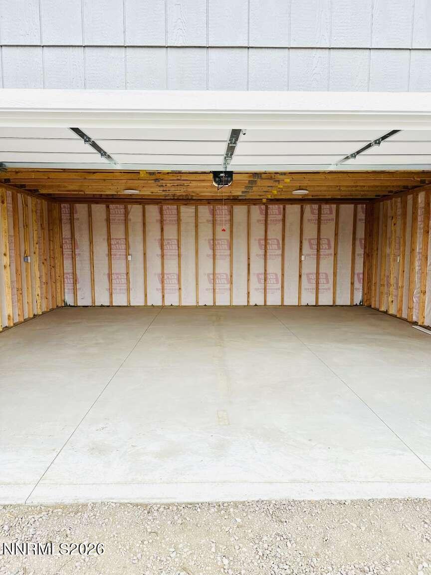 6255 Sierra Way Fallon, NV 89406 - Photo 24 of 25 a view of a garage