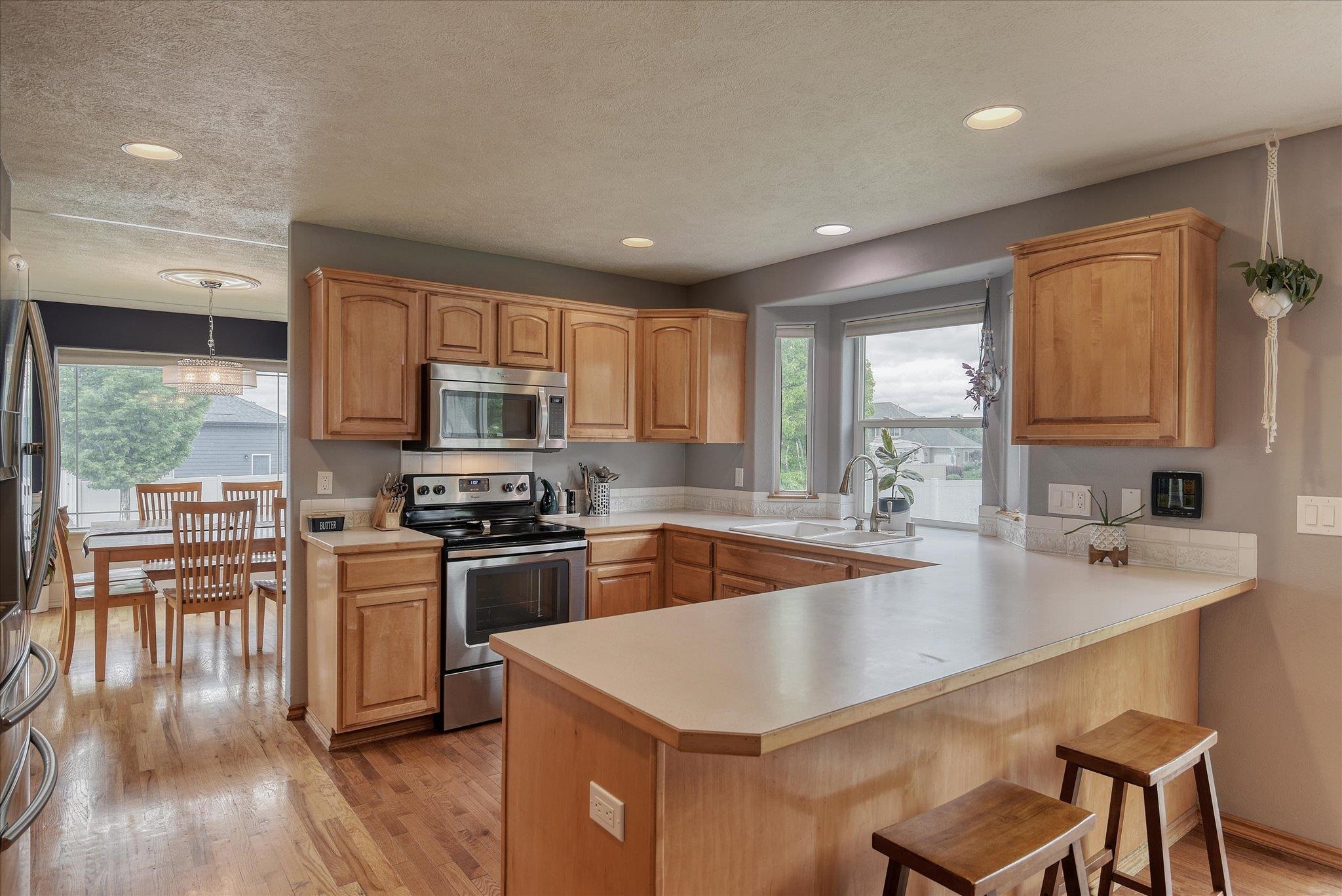 2405 West Cascade Way Spokane, WA 99208 - Photo 3 of 41