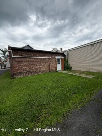 $1,500 | 230 Mansion Street, Coxsackie, NY 12051