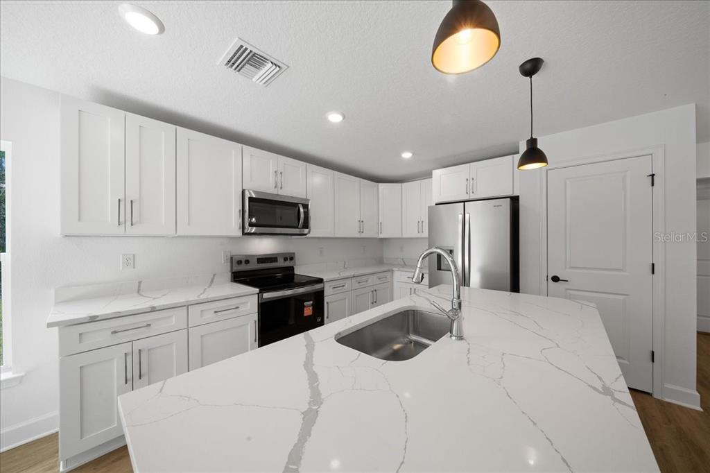 13483 Flemington Road Brooksville, FL 34614 - Photo 13 of 58