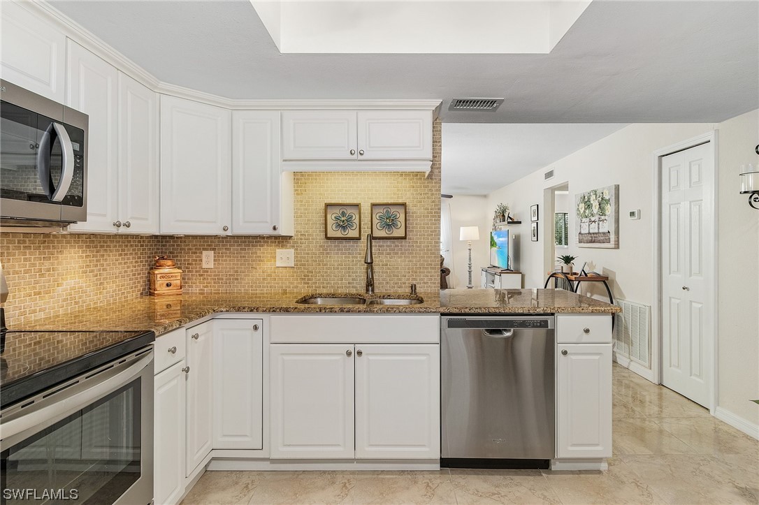 2526 Southeast 16th Pl Unit 106