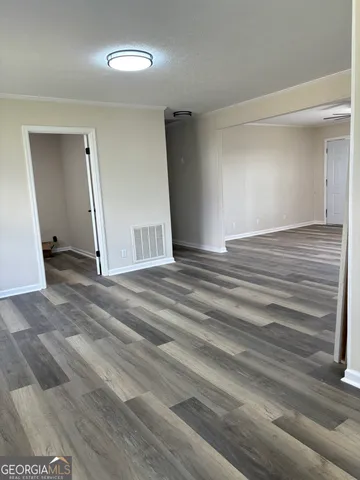 a view of empty room