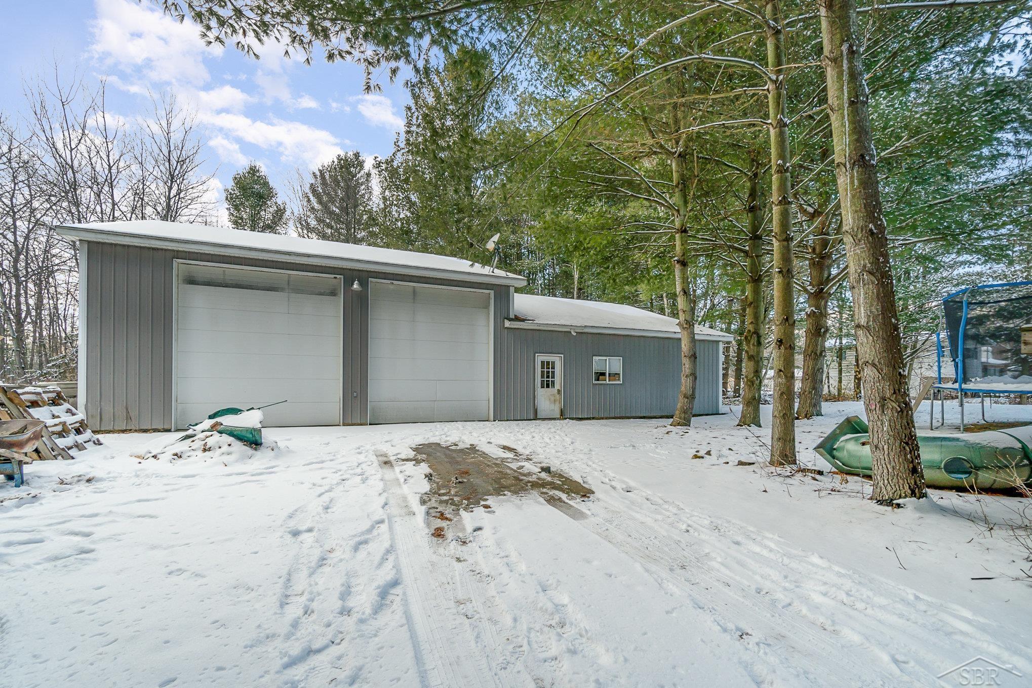 3590 South Brennan Road Hemlock, MI 48626 - Photo 17 of 20