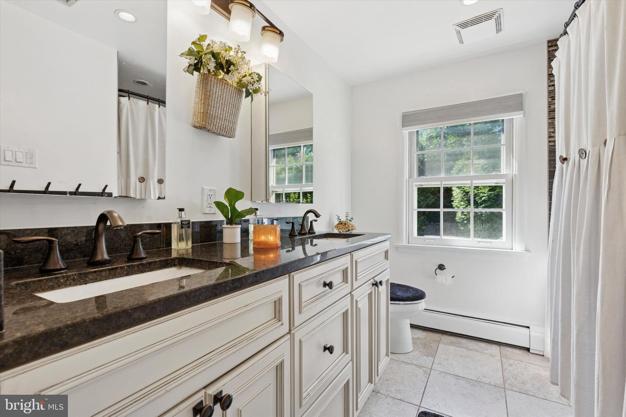 770 Robinhood Road Bryn Mawr, PA 19010 - Photo 21 of 39 Hall Bathroom with Double Sinks