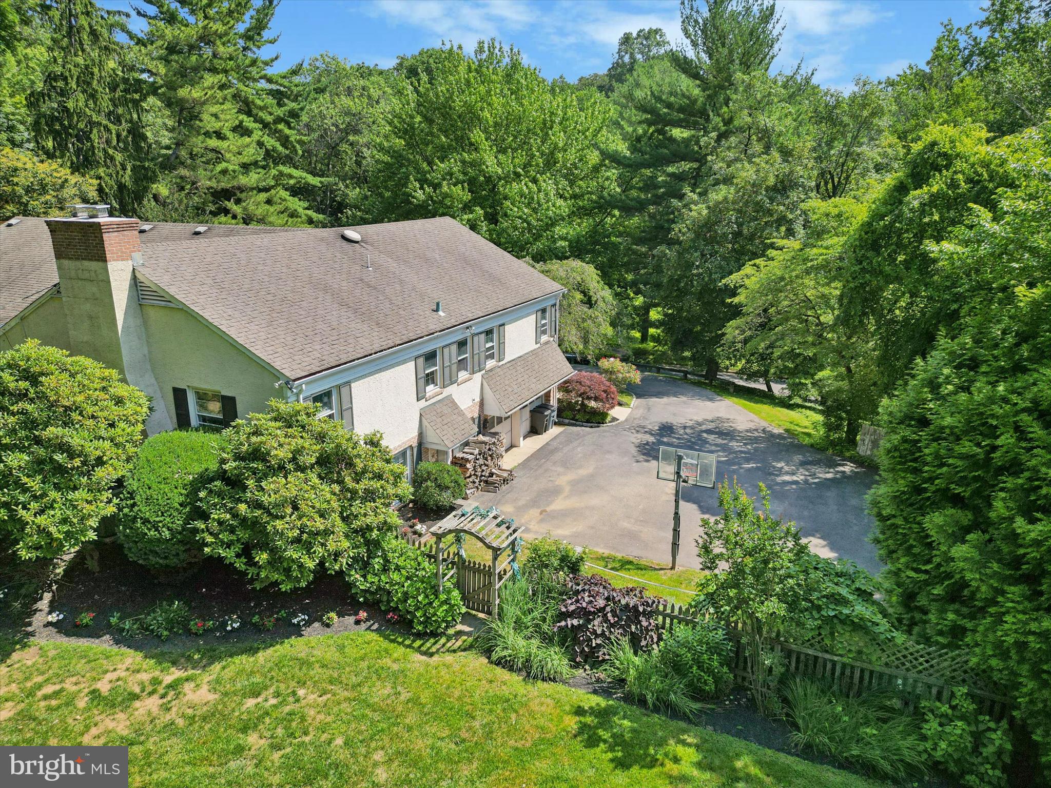 770 Robinhood Road Bryn Mawr, PA 19010 - Photo 29 of 39 Driveway Parking