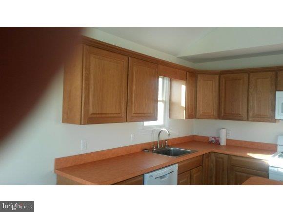 210 Heron Road Tuckerton, NJ 08087 - Photo 8 of 13 Gallery Image 8