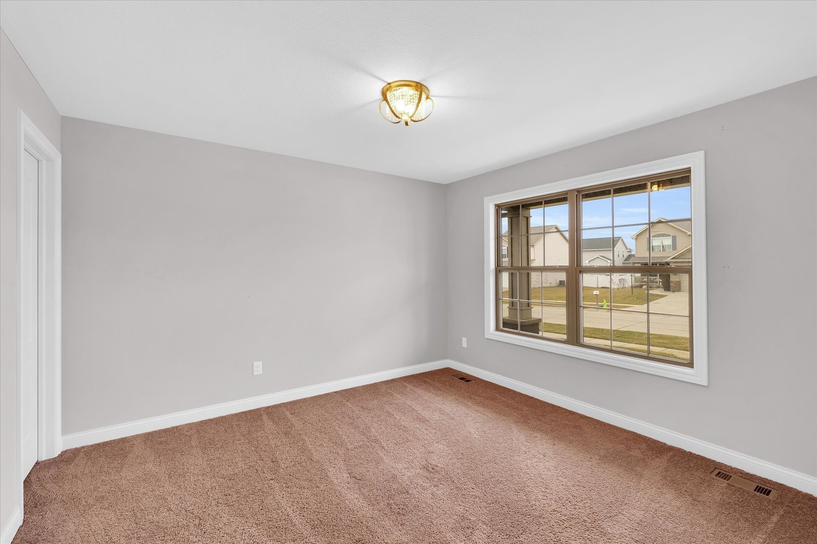 1623 Hunters Ridge Court Mahomet, IL 61853 - Photo 19 of 44 Gallery Image 19