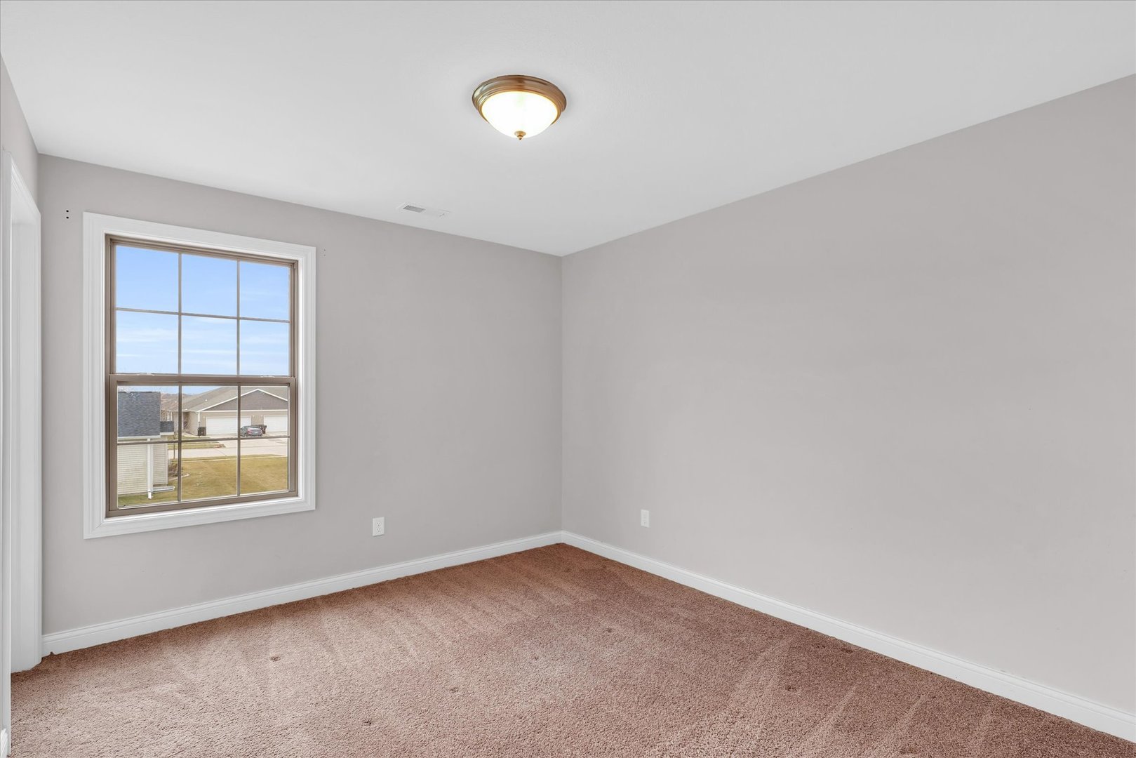 1623 Hunters Ridge Court Mahomet, IL 61853 - Photo 33 of 44 Gallery Image 33