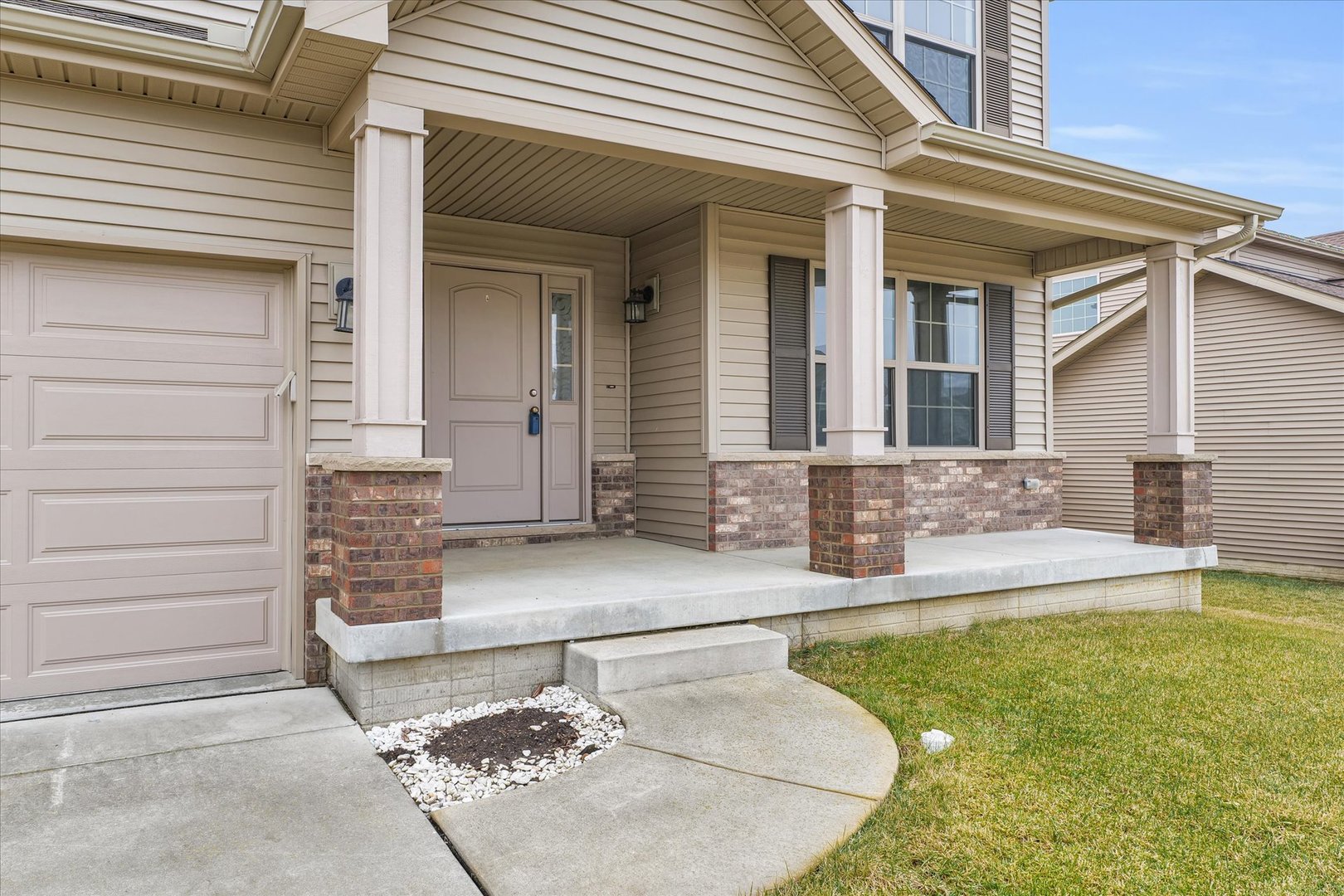 1623 Hunters Ridge Court Mahomet, IL 61853 - Photo 4 of 44 Gallery Image 4