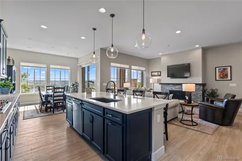 $949,000 | 7129 Canyonpoint Place, Castle Pines, CO 80108