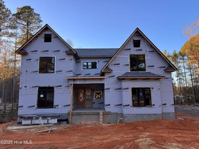 $975,000 | 7 Goldenrod Drive, Whispering Pines, NC 28327