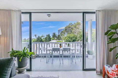 $1,295,000 | 999 North Doheny Drive, Unit 312, West Hollywood, CA 90069