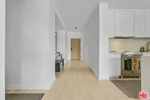 $1,295,000 | 999 North Doheny Drive, Unit 312, West Hollywood, CA 90069