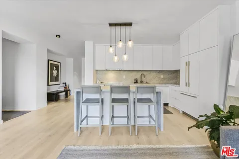 $1,295,000 | 999 North Doheny Drive, Unit 312, West Hollywood, CA 90069