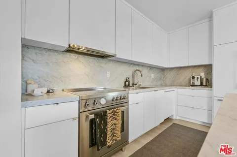 $1,295,000 | 999 North Doheny Drive, Unit 312, West Hollywood, CA 90069