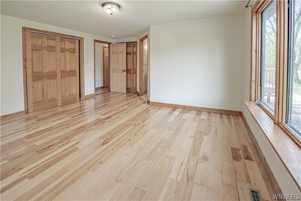 6122 Bear Ridge Road Pendleton, NY 14094 - Photo 15 of 30