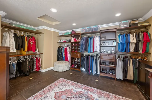 $1,350,000 | 5733 West Babcock Avenue, Visalia, CA 93291