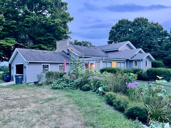 $349,900 | 8599 East N Avenue, Kalamazoo, MI 49048