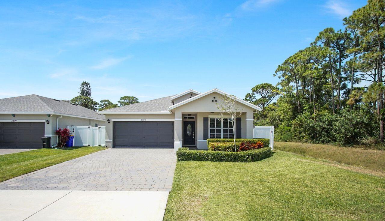 3909 Southeast Lee Street Stuart, FL 34997 - Photo 17 of 19 front2