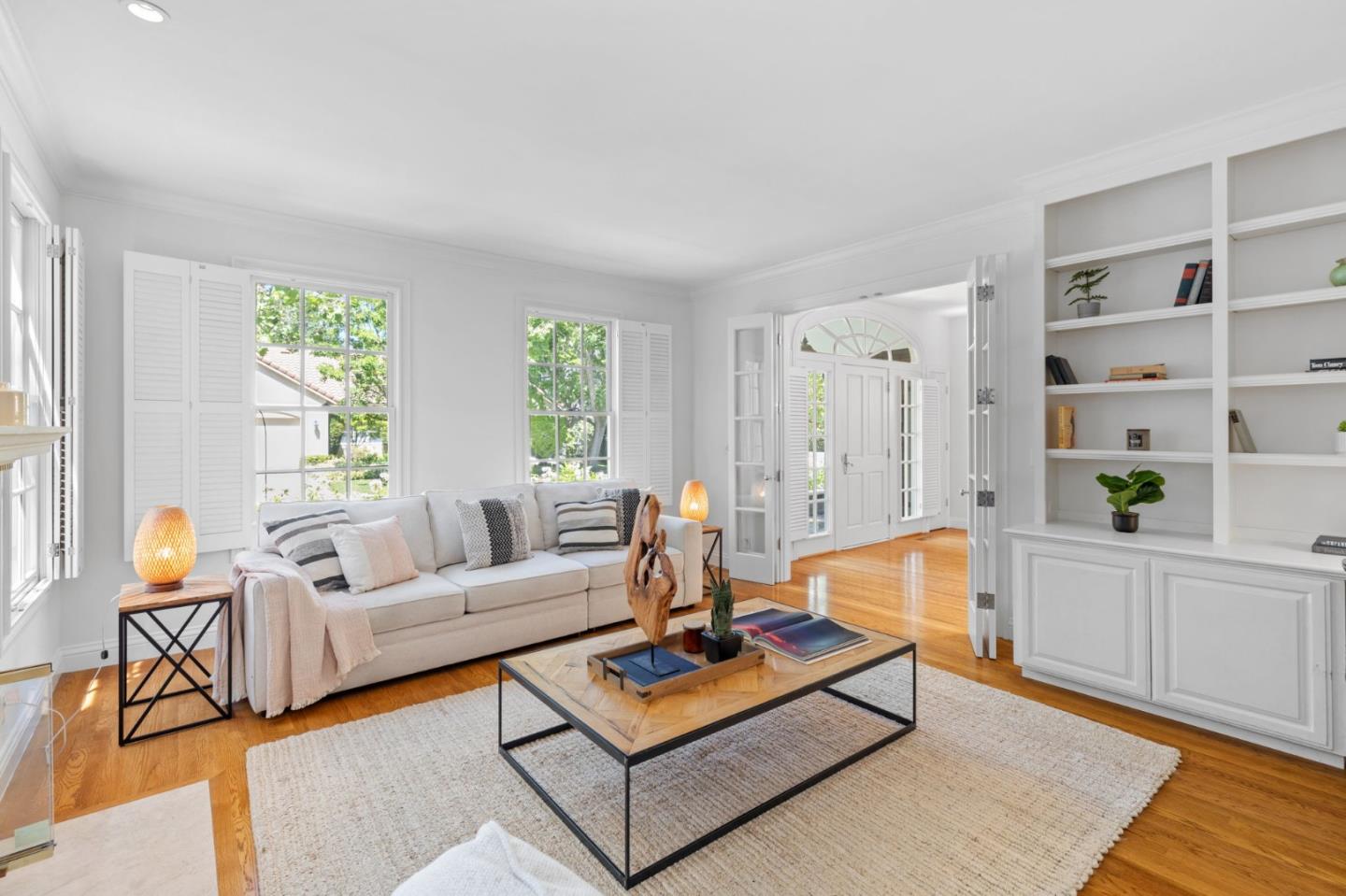 120 Gloria Circle Menlo Park, CA 94025 - Photo 13 of 83 a living room with furniture and next to a window
