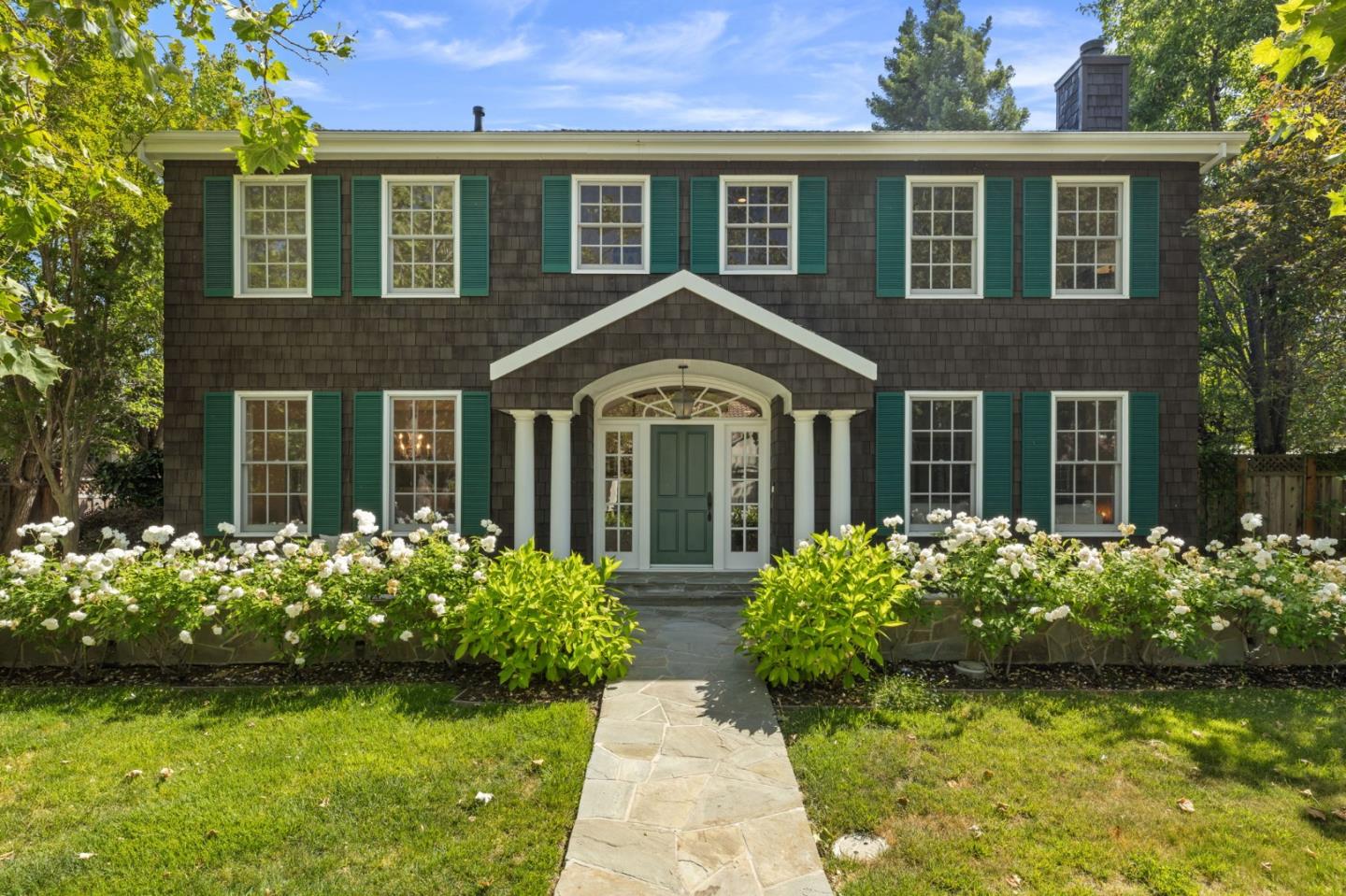 120 Gloria Circle Menlo Park, CA 94025 - Photo 5 of 83 a front view of a house with garden