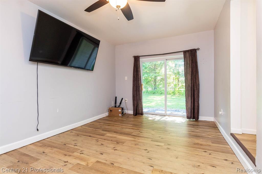 40840 Harris Road Belleville, MI 48111 - Photo 20 of 45