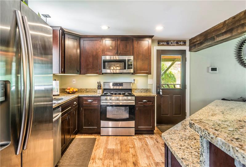 209 Wray Large Road Clairton, PA 15025 - Photo 3 of 24 Gallery Image 3