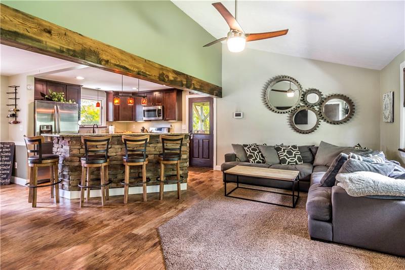 209 Wray Large Road Clairton, PA 15025 - Photo 4 of 24 Gallery Image 4