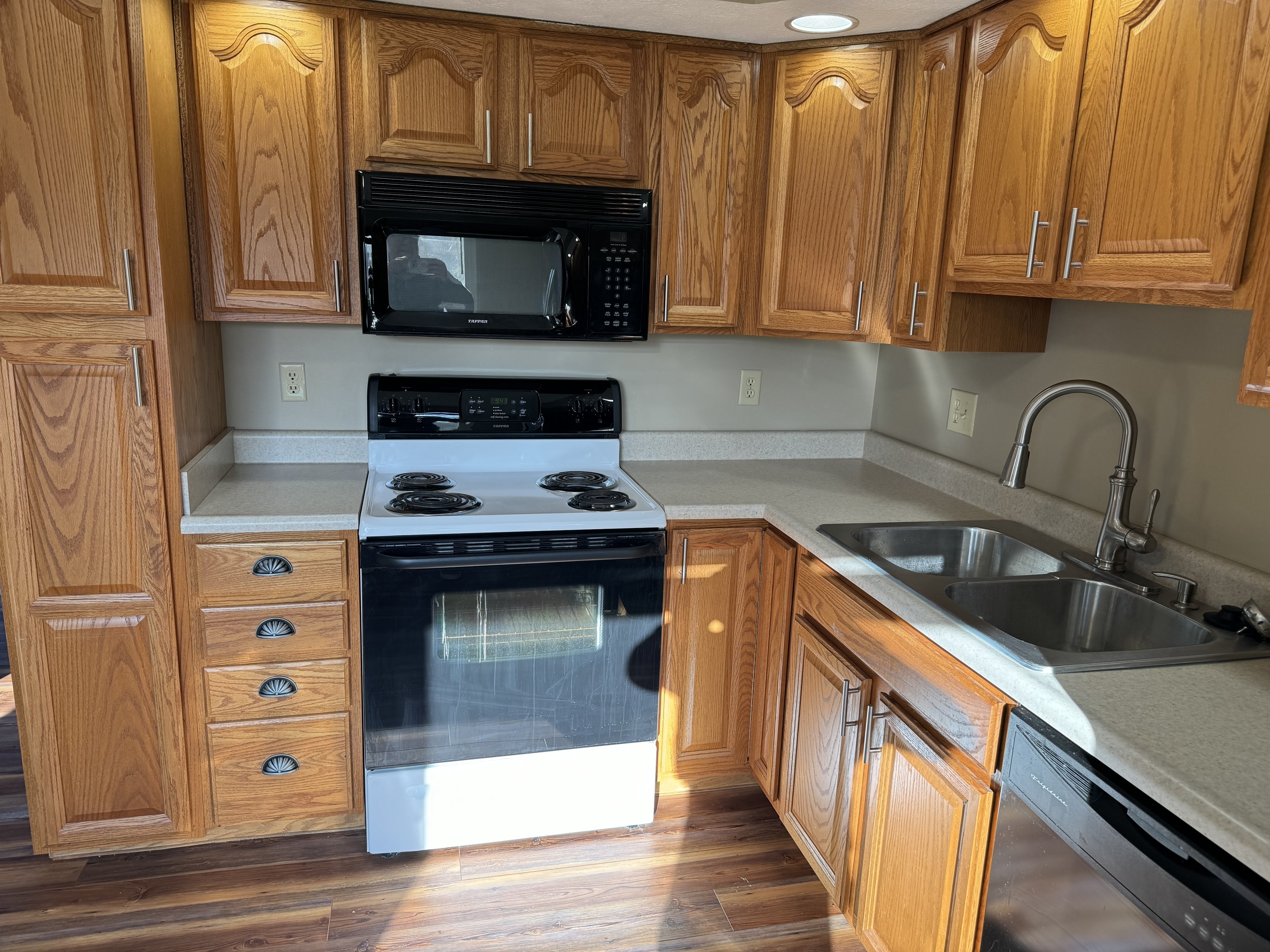 243 Lansdowne Road Indianapolis, IN 46234 - Photo 5 of 30 Gallery Image 5