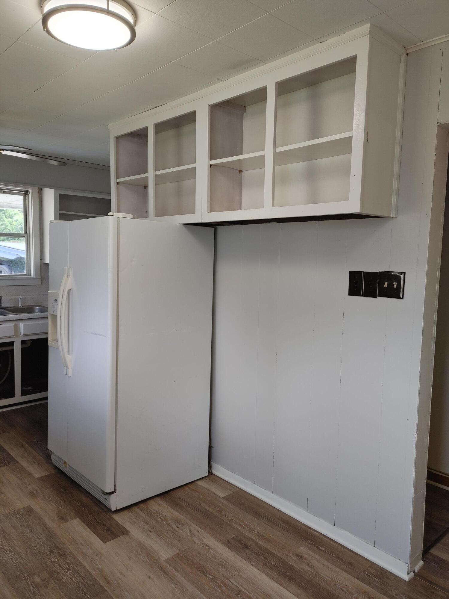 122 Pembroke Road Oak Ridge, TN 37830 - Photo 6 of 15 0816211120a_HDR (1)