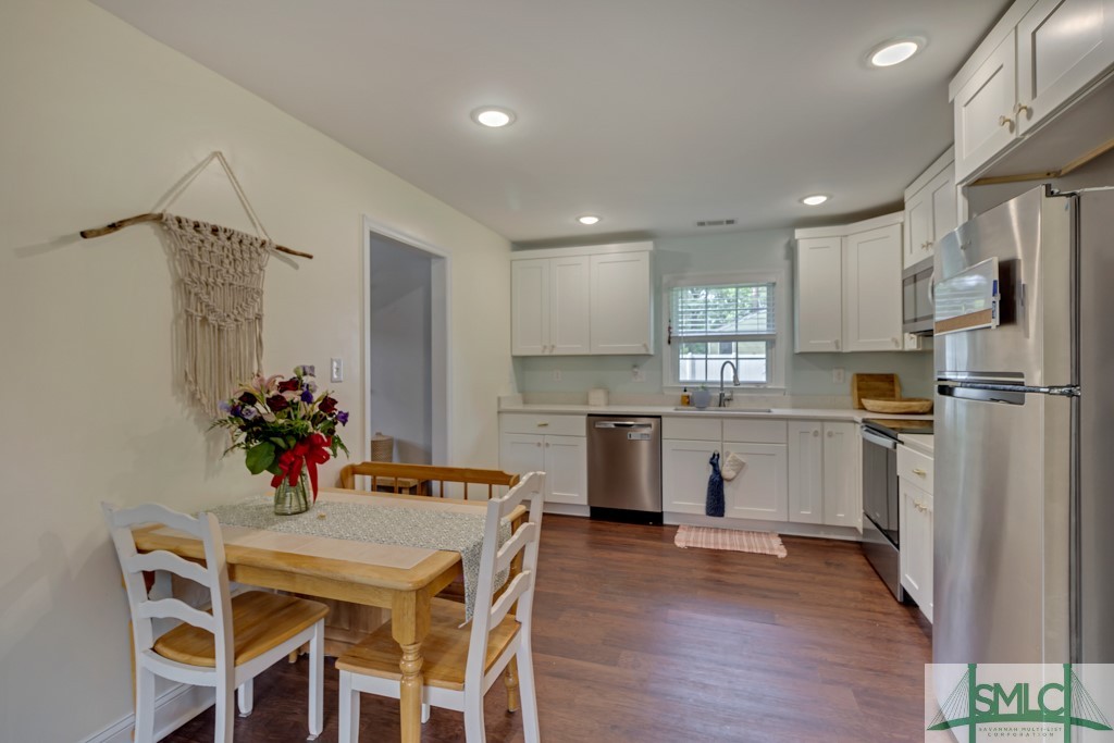 2375 Pinetree Road Savannah, GA 31404 - Photo 11 of 22