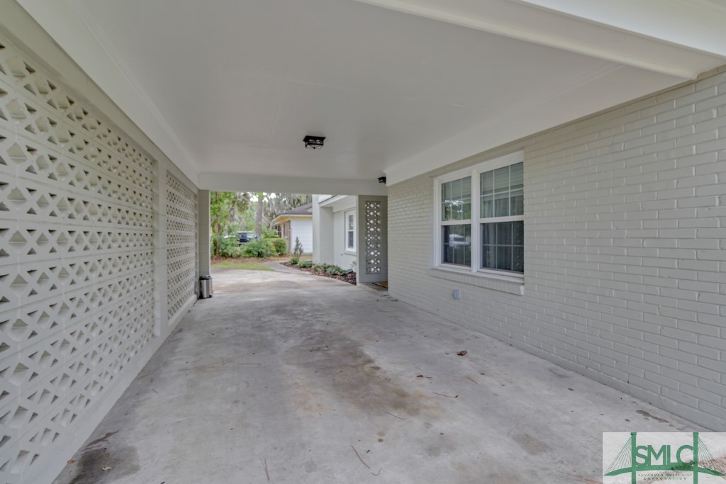 2375 Pinetree Road Savannah, GA 31404 - Photo 3 of 22