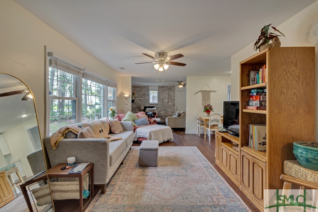 2375 Pinetree Road Savannah, GA 31404 - Photo 5 of 22