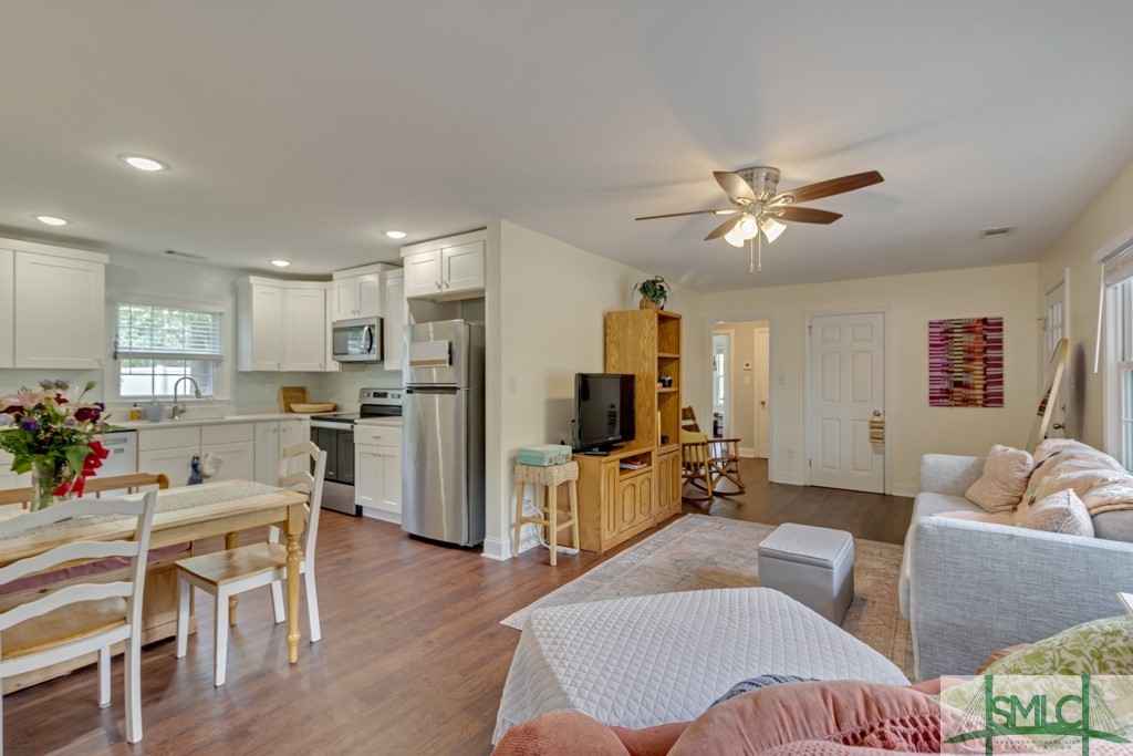 2375 Pinetree Road Savannah, GA 31404 - Photo 10 of 22