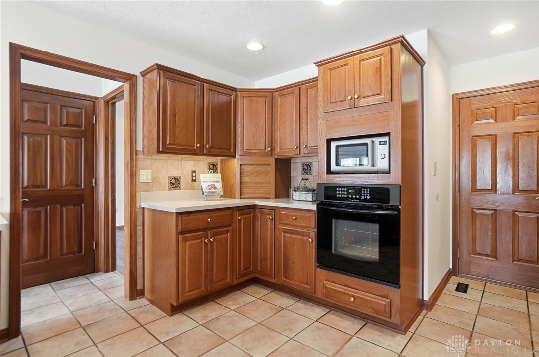 7195 Mohawk Trail Road Dayton, OH 45459 - Photo 20 of 83 Gallery Image 20