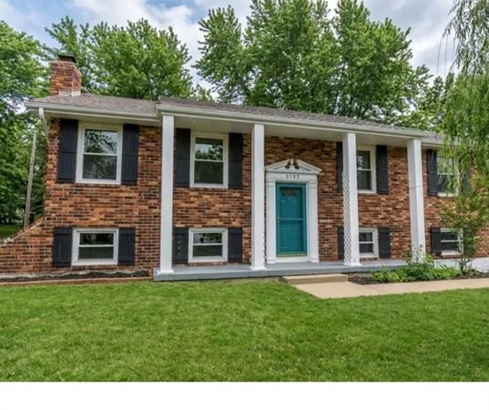 $260,000 | 6704 East 129th Street, Grandview, MO 64030